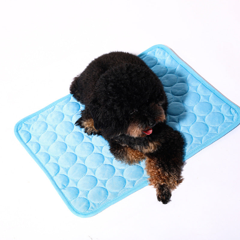 Tapete Refrescante: Comodidad Fresca para tu Mascota Feliz